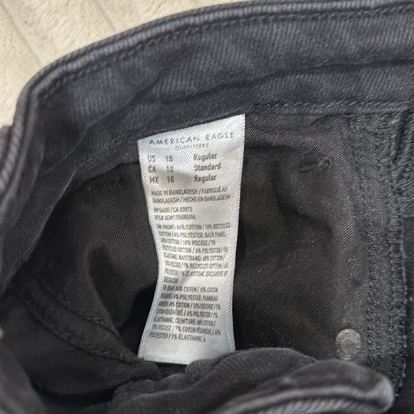 American Eagle Strigid Jeans - Picture 5 of 9